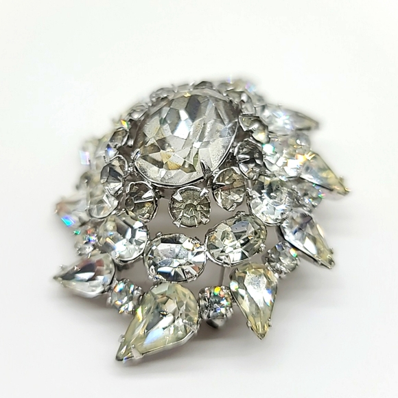 Kramer NYC Vintage Icy Rhinestone Cluster Brooch! Incredible Collector's Item π - Picture 3 of 10